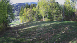 Prostřední část sjezdovky a snowpark