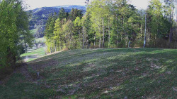 Prostřední část sjezdovky a snowpark