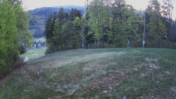 Prostřední část sjezdovky a snowpark