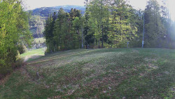 Prostřední část sjezdovky a snowpark