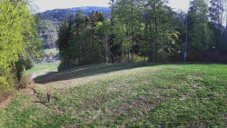 Prostřední část sjezdovky a snowpark