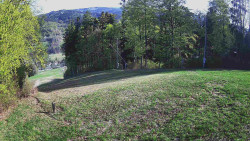 Prostřední část sjezdovky a snowpark