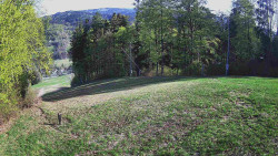 Prostřední část sjezdovky a snowpark