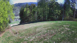 Prostřední část sjezdovky a snowpark