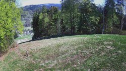 Prostřední část sjezdovky a snowpark