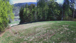 Prostřední část sjezdovky a snowpark