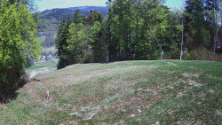 Prostřední část sjezdovky a snowpark