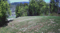 Prostřední část sjezdovky a snowpark