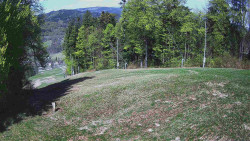 Prostřední část sjezdovky a snowpark