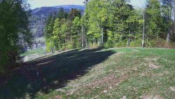 Prostřední část sjezdovky a snowpark