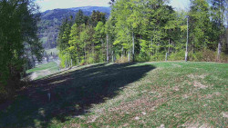 Prostřední část sjezdovky a snowpark