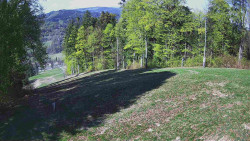 Prostřední část sjezdovky a snowpark