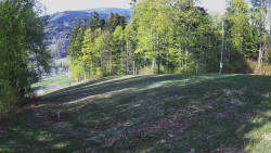 Prostřední část sjezdovky a snowpark