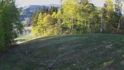 Prostřední část sjezdovky a snowpark
