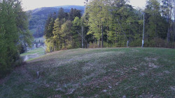 Prostřední část sjezdovky a snowpark