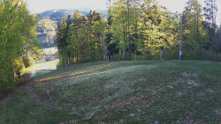 Prostřední část sjezdovky a snowpark