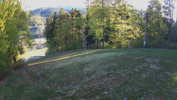 Prostřední část sjezdovky a snowpark