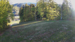 Prostřední část sjezdovky a snowpark