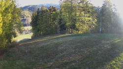 Prostřední část sjezdovky a snowpark