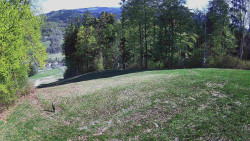 Prostřední část sjezdovky a snowpark