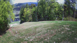 Prostřední část sjezdovky a snowpark