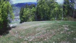 Prostřední část sjezdovky a snowpark