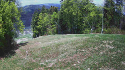 Prostřední část sjezdovky a snowpark
