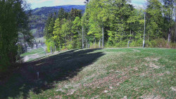 Prostřední část sjezdovky a snowpark