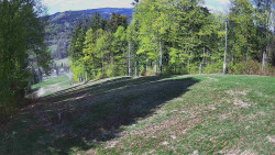 Prostřední část sjezdovky a snowpark