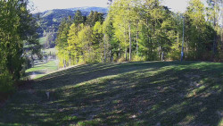 Prostřední část sjezdovky a snowpark
