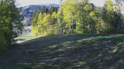 Prostřední část sjezdovky a snowpark