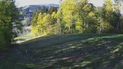 Prostřední část sjezdovky a snowpark
