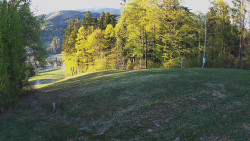 Prostřední část sjezdovky a snowpark