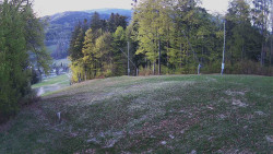 Prostřední část sjezdovky a snowpark