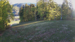 Prostřední část sjezdovky a snowpark