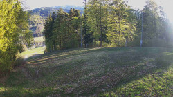 Prostřední část sjezdovky a snowpark