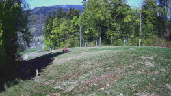 Prostřední část sjezdovky a snowpark