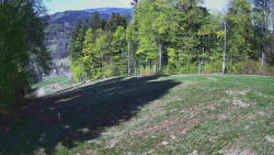 Prostřední část sjezdovky a snowpark