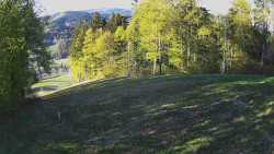 Prostřední část sjezdovky a snowpark