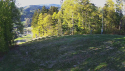 Prostřední část sjezdovky a snowpark