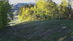 Prostřední část sjezdovky a snowpark