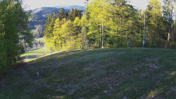 Prostřední část sjezdovky a snowpark