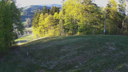 Prostřední část sjezdovky a snowpark