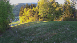 Prostřední část sjezdovky a snowpark