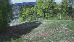 Prostřední část sjezdovky a snowpark