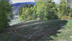 Prostřední část sjezdovky a snowpark