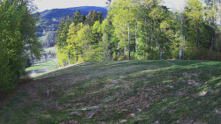 Prostřední část sjezdovky a snowpark