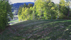 Prostřední část sjezdovky a snowpark