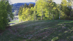 Prostřední část sjezdovky a snowpark