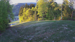 Prostřední část sjezdovky a snowpark